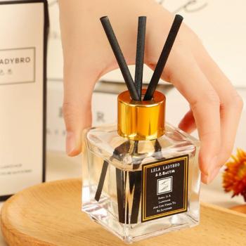 本色恩香薰分享装栀子花香植物持久留香UT她香薰精油50ml