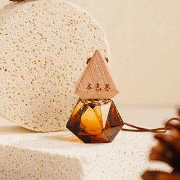 本色恩车载香薰UT她栀子花吊坠挂件车内持久清香去异汽车香水